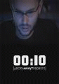 00:10 / Десять минут первого   