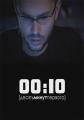 00:10 / Десять минут первого   